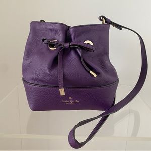 Kate Spade Crossbody Leather Bag in Purple. Hardly Used. In Good Condition.